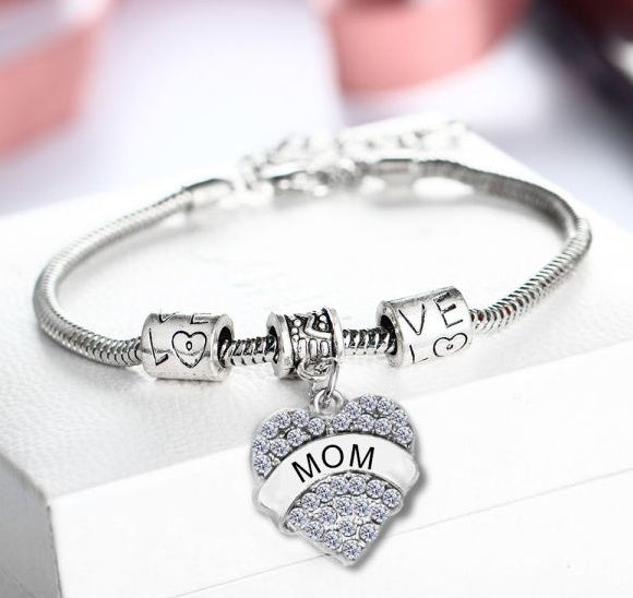 "Grandma/Mom" - Charm Bracelet