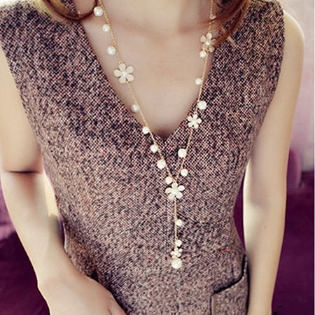 "Flower Girl" - Petal Pearl Necklace Chain