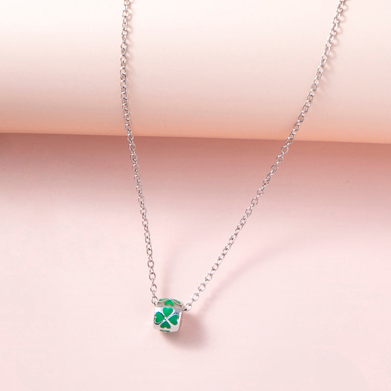"Lucky Life" - Four-leaf Clover Clavicle Chain Necklace