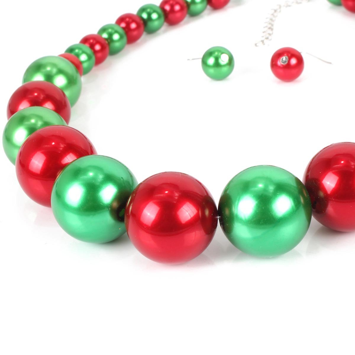 "Merry, Merry" - Pearl Statement Necklace