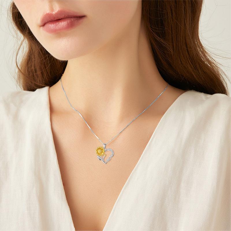 "Mom"  - 925 Sterling Silver Sunflower Heart Pendant Necklace