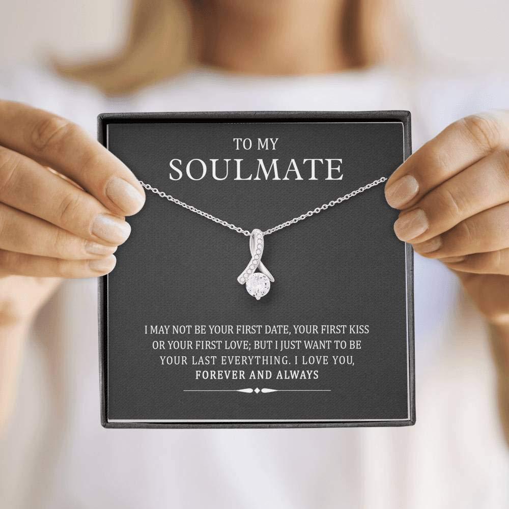 "Soulmate" - Classic Pendant Necklace