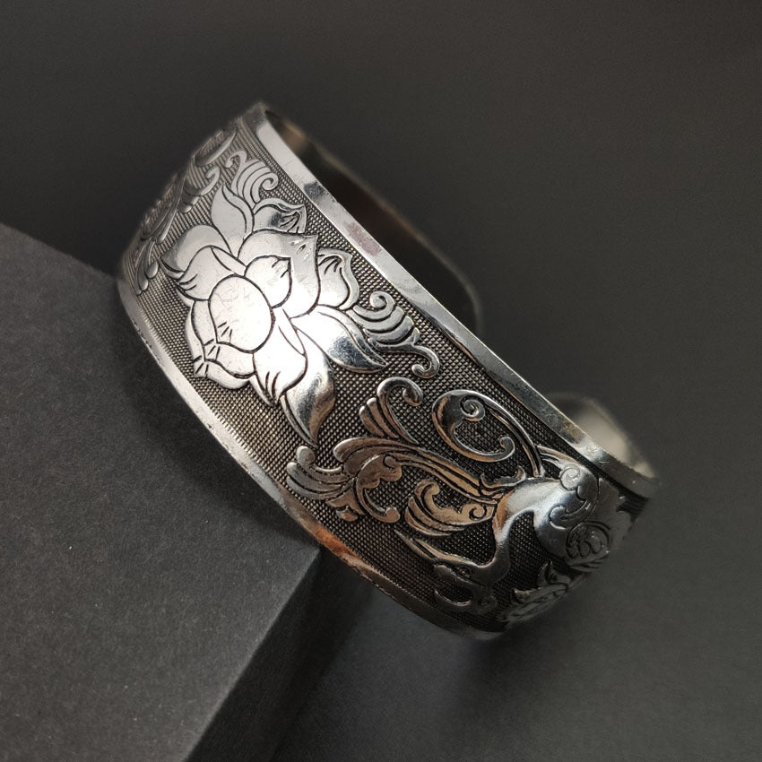 Silver Vintage Tibetan Bohemian Carved Rings