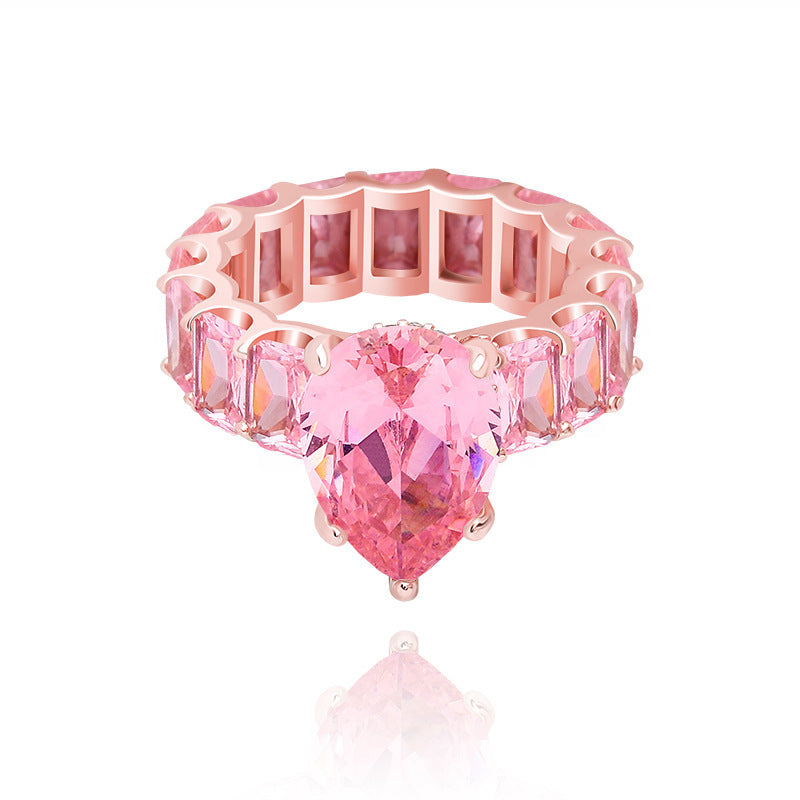 "Unique Taste" - Crystal Baguette Ring