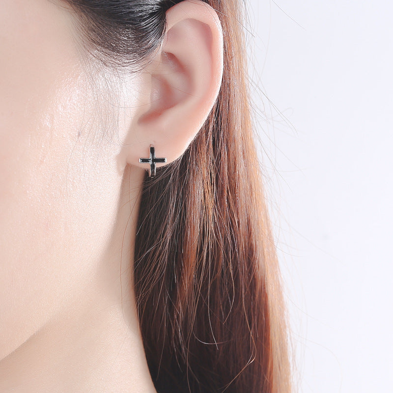 S92 Sterling Silver Cross Earrings