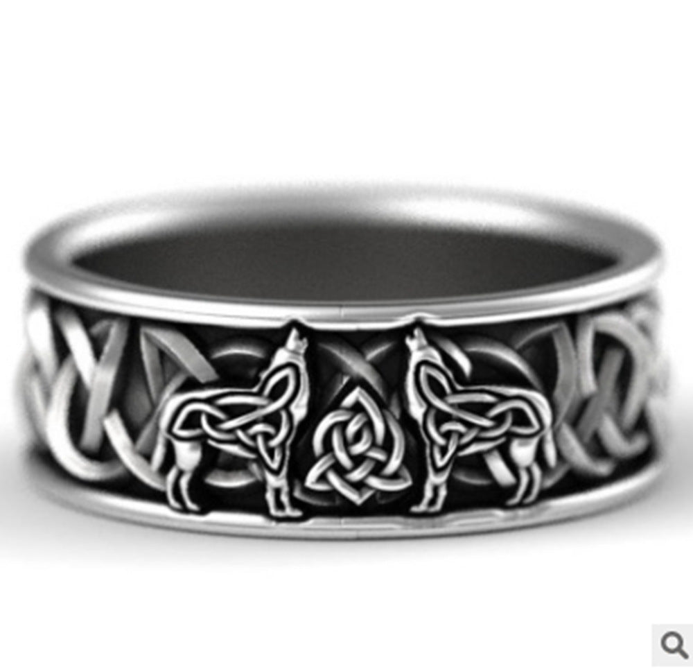 Classic Wolf Head Ring