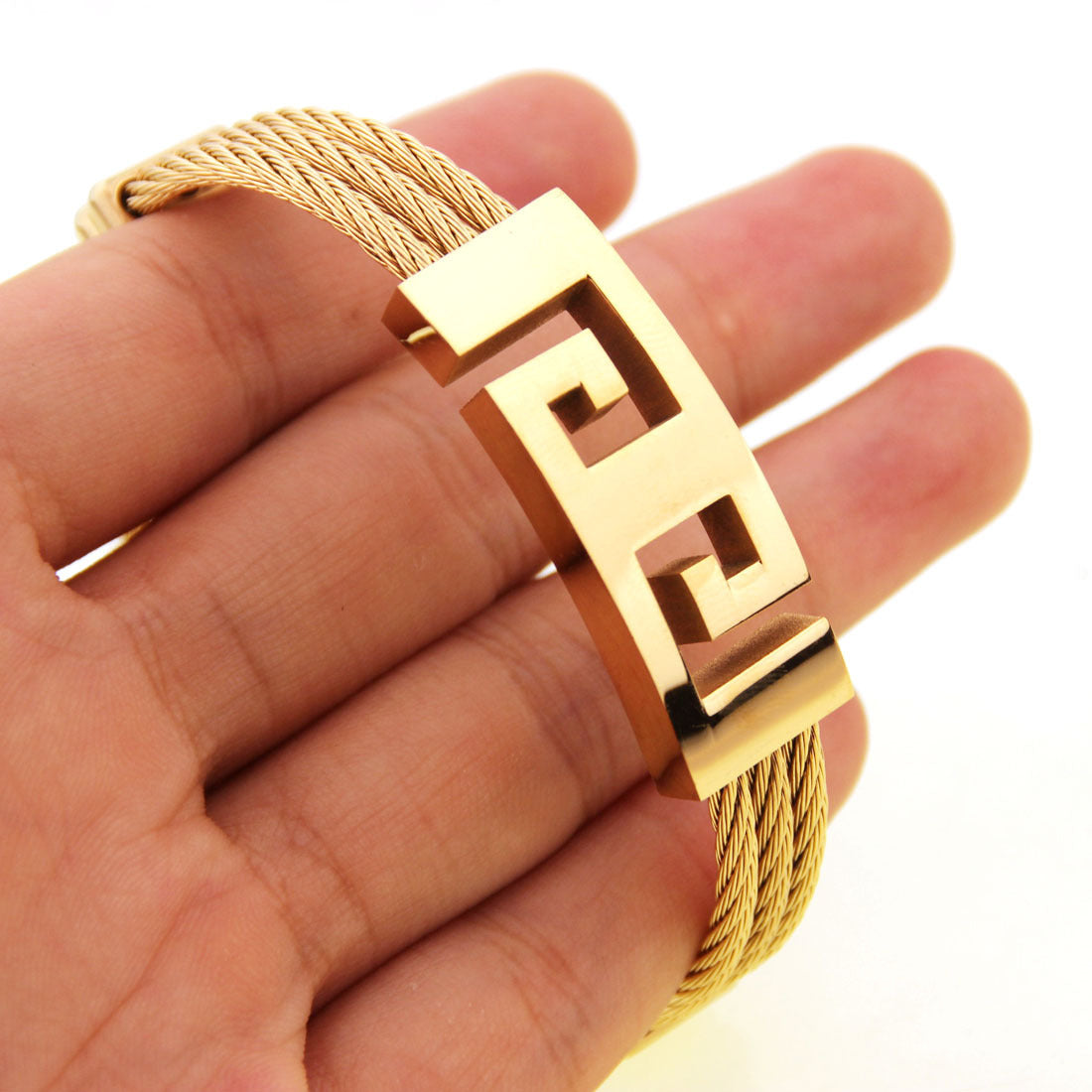 "She's Chic" - Braided Hemp Rope Bracelet