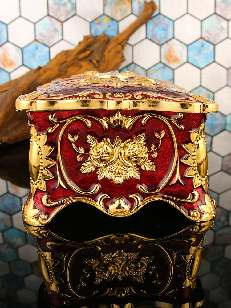 "Vintage Queen" - Jewelry Box