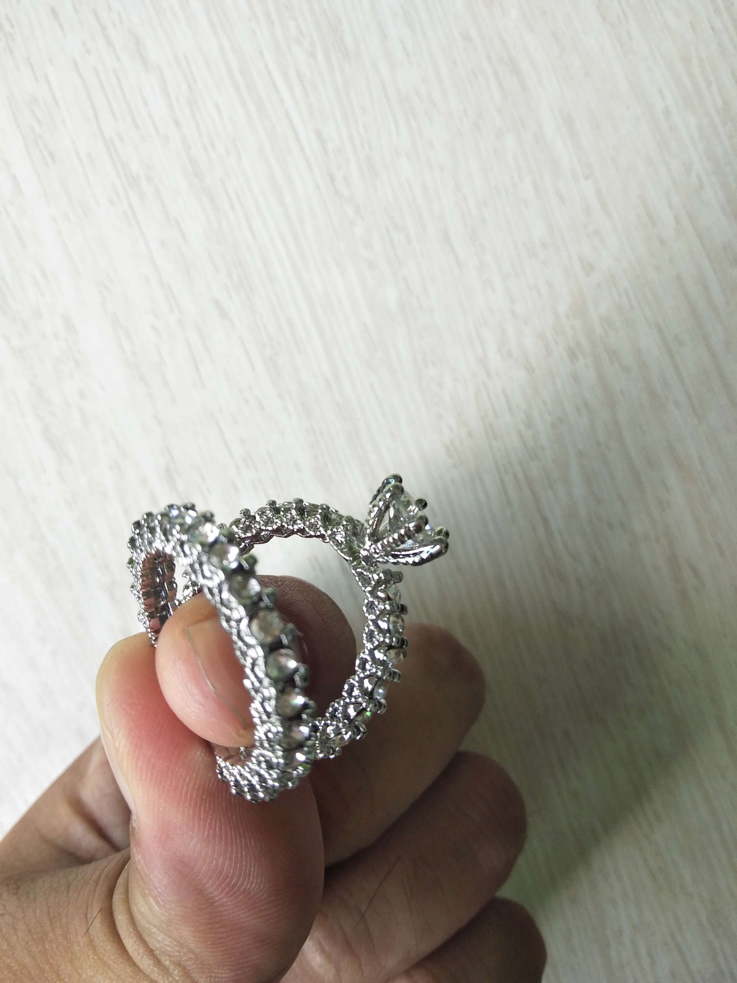 "Diamond Fantasy" - Mosaic Six-claw Diamond Ring