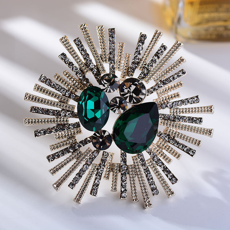 "Cosmic Lady" - Gemstone Brooch