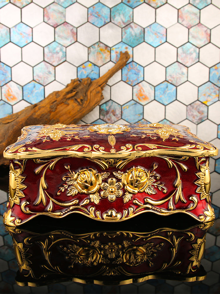 "Vintage Queen" - Jewelry Box