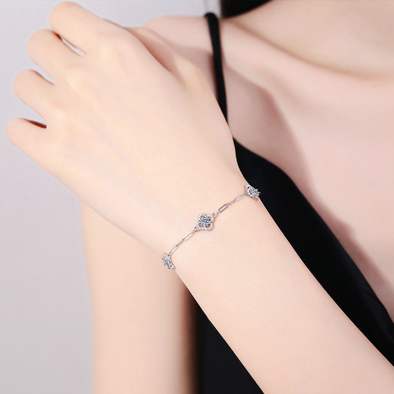 "Lucky Me" - Clover Bracelet