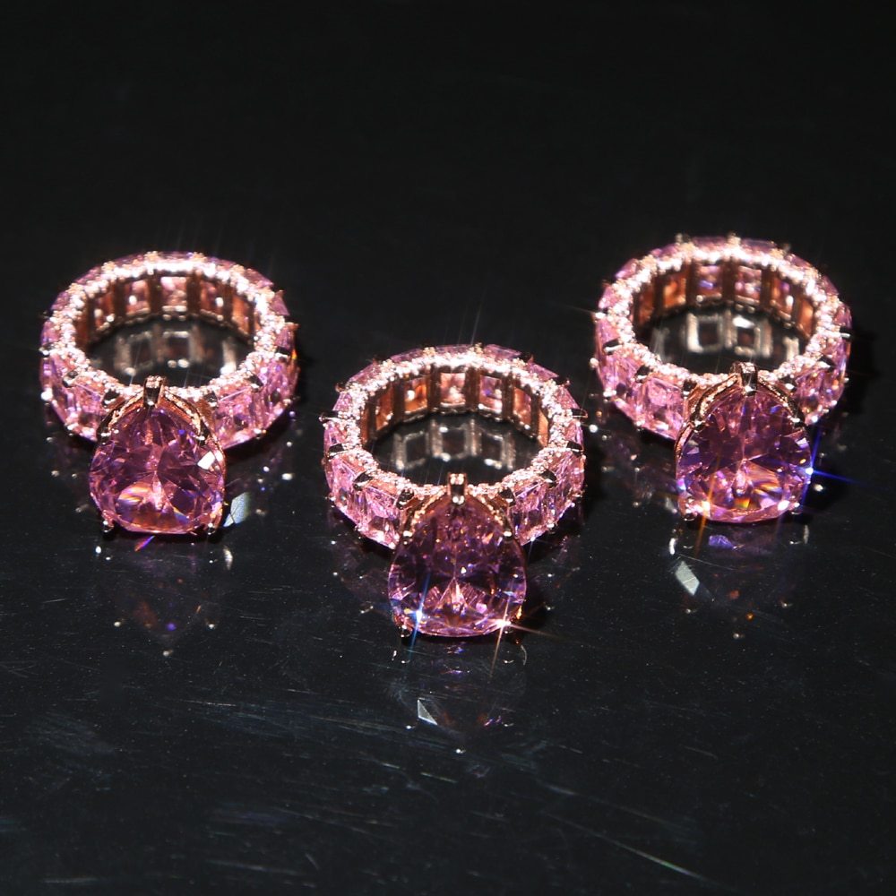 "Unique Taste" - Crystal Baguette Ring