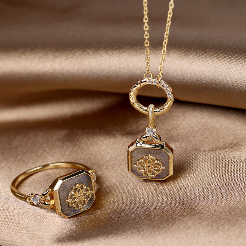 "Royal by Nature"-  Vintage Natural Gray Blue Light Labradorite Ring