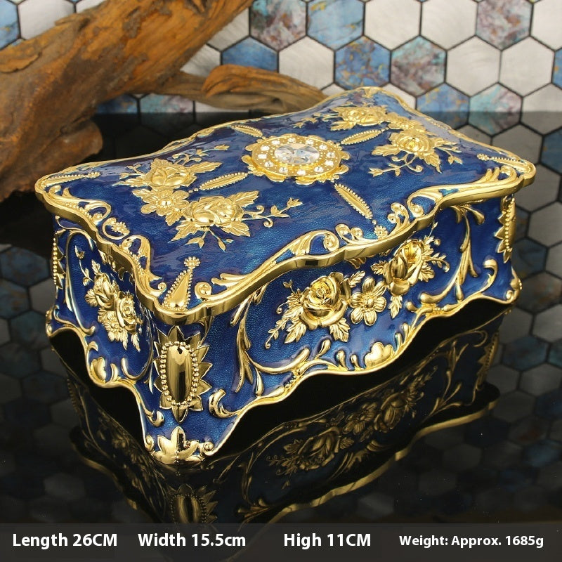 "Vintage Queen" - Jewelry Box