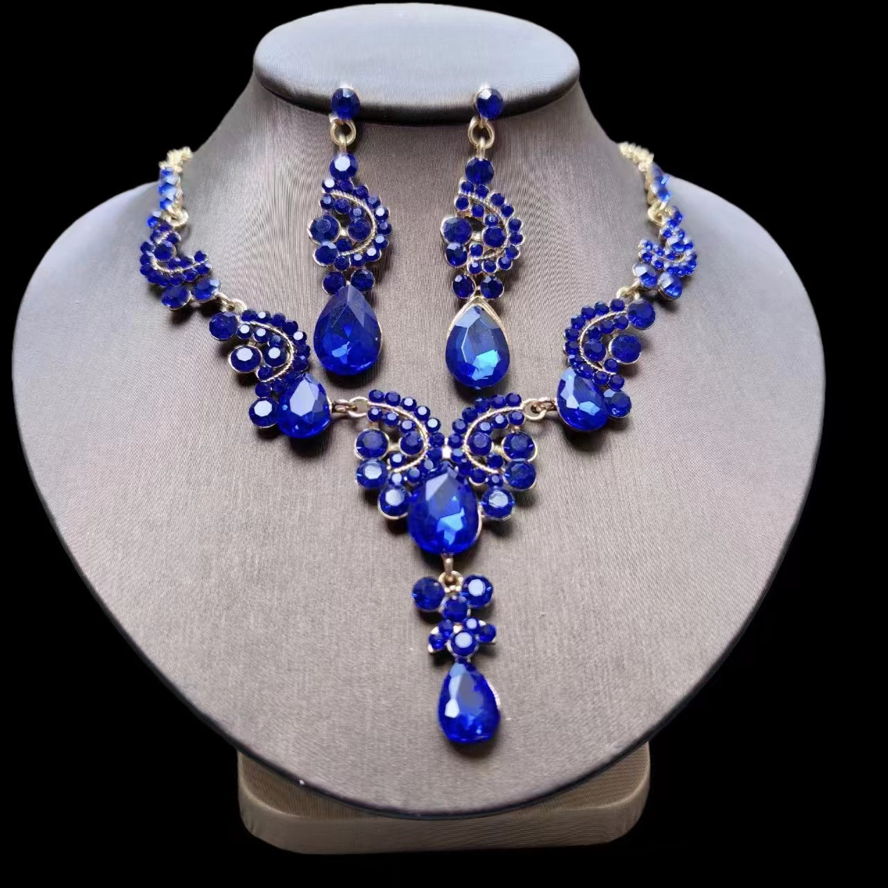 "Glamour Nights" - Zircon Necklace and Earrings Set