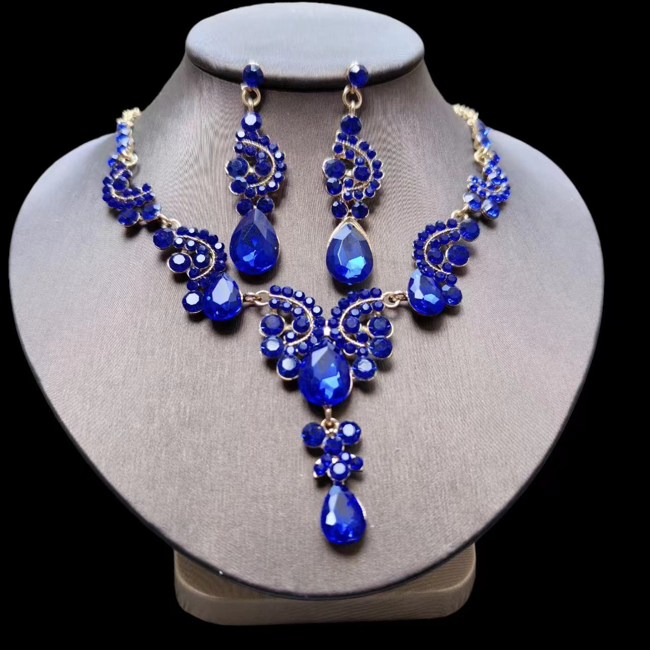 "Glamour Nights" - Zircon Necklace and Earrings Set