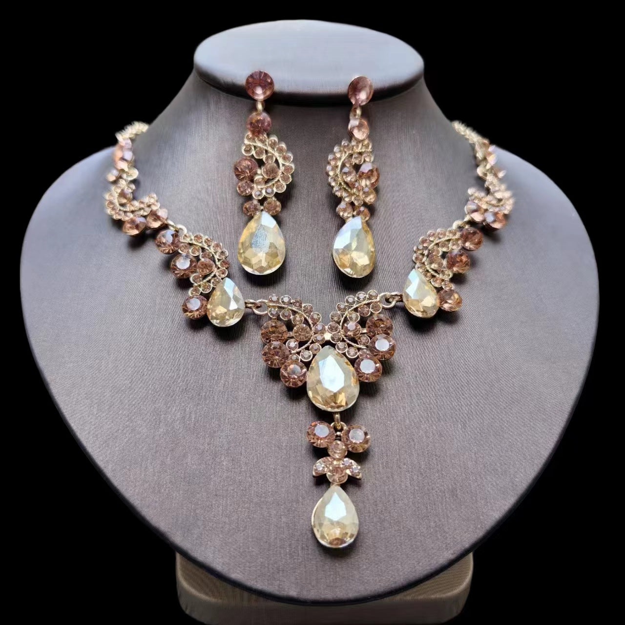 "Glamour Nights" - Zircon Necklace and Earrings Set
