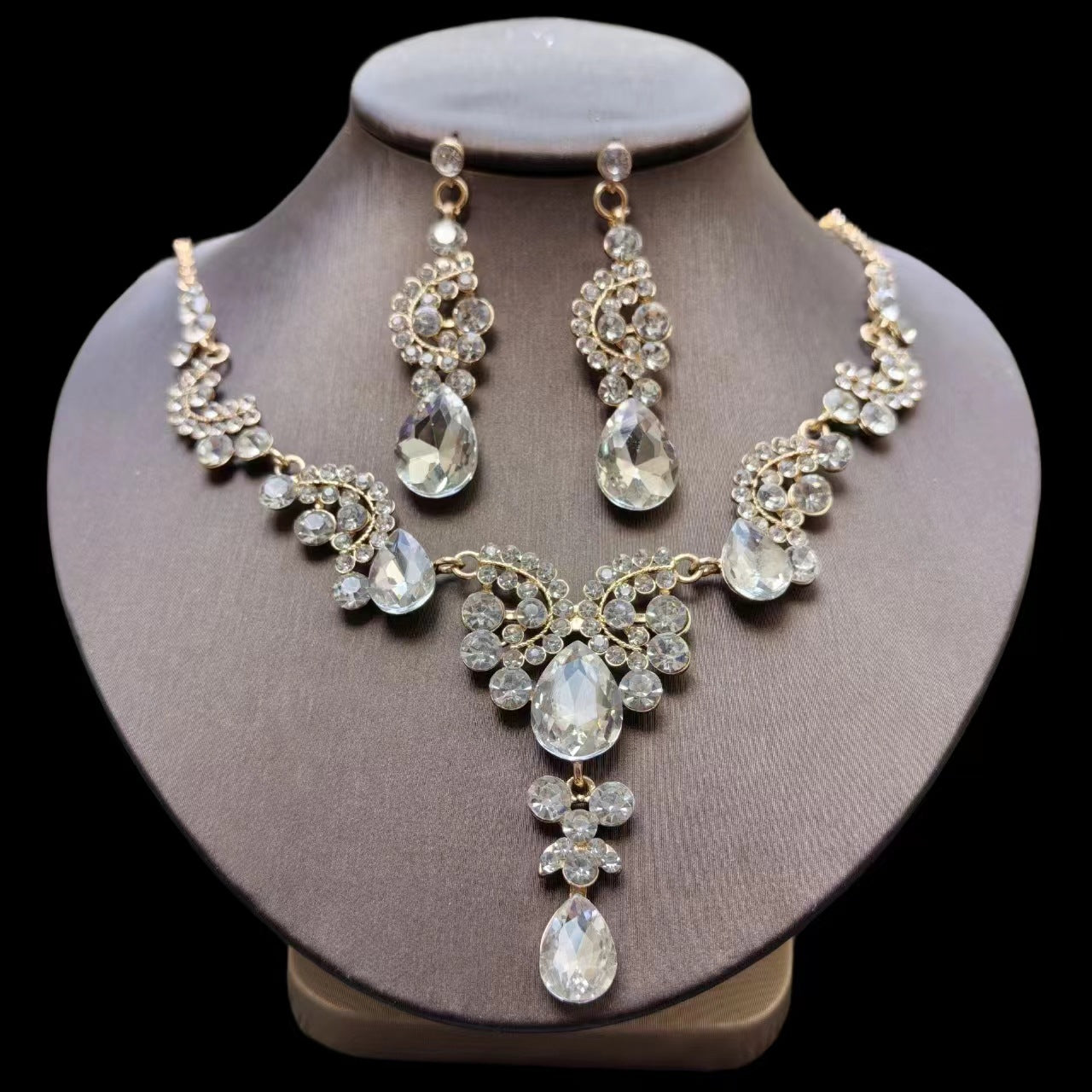 "Glamour Nights" - Zircon Necklace and Earrings Set