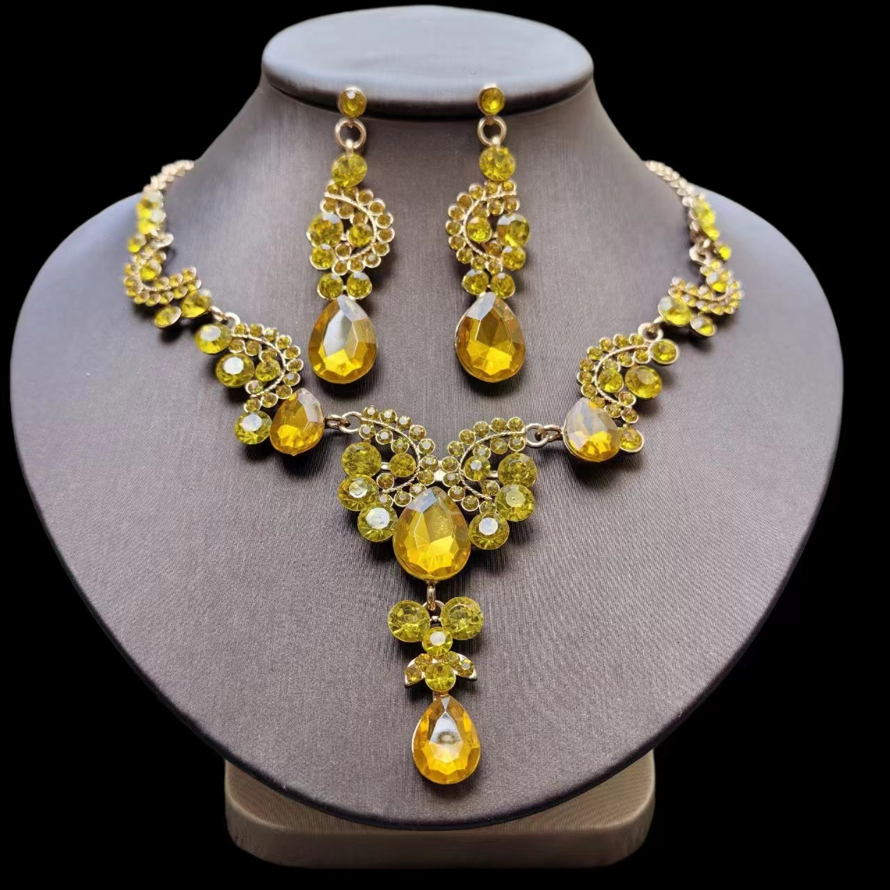 "Glamour Nights" - Zircon Necklace and Earrings Set