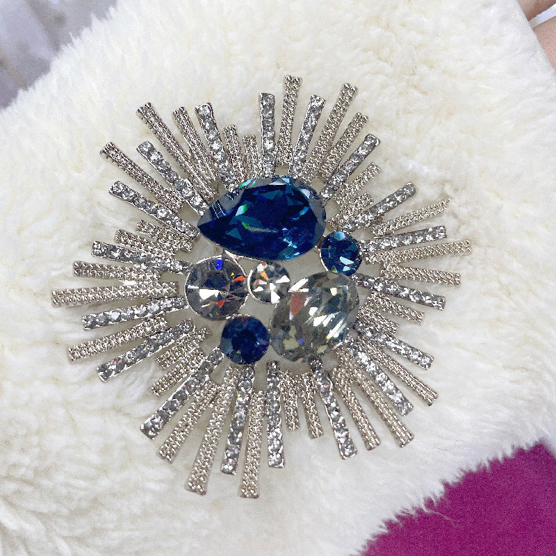 "Cosmic Lady" - Gemstone Brooch