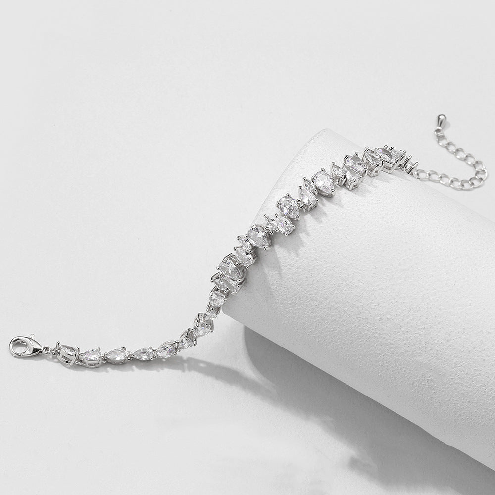 "Diamond Pieces" - Diamond Simulantion Bracelet