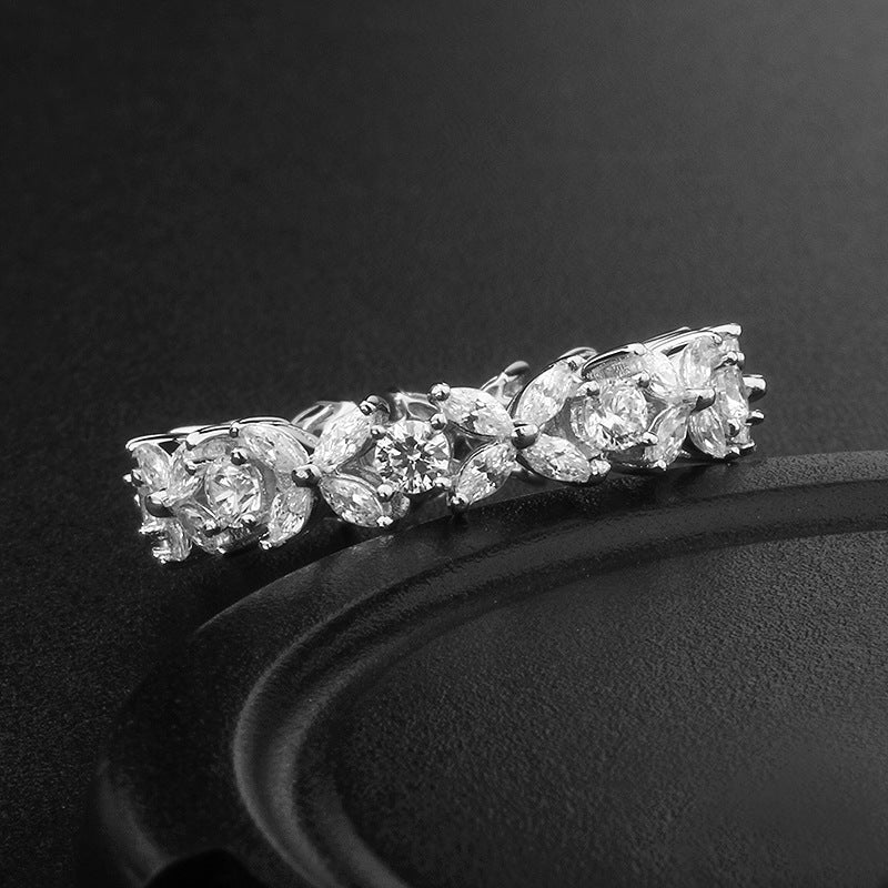 "Starry Gaze" - Zircon Diamond Ring