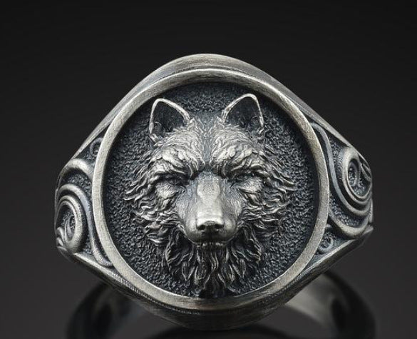 Classic Wolf Head Ring